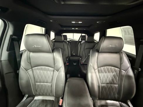Used 2023 Buick Enclave Avenir w/ Avenir Technology Package image 31