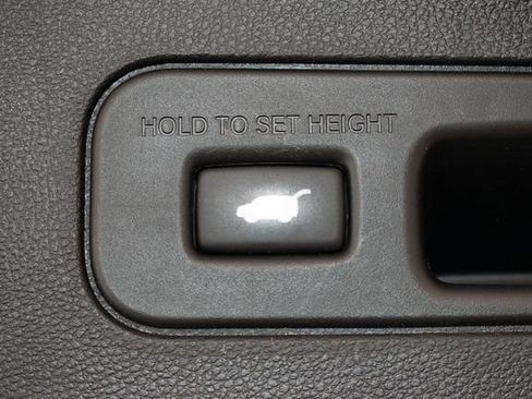 Used 2024 Acura MDX SH-AWD w/ Technology Package image 16