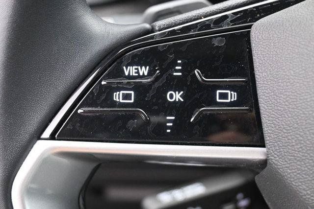 Used 2025 Audi Q5 Premium w/ Convenience Package AWD/4WD image 16