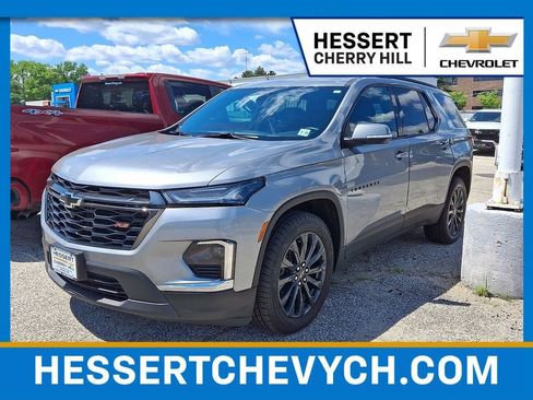 Certified 2023 Chevrolet Traverse RS AWD/4WD image 1