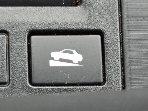 Used 2017 Subaru Legacy 2.5i Premium image 12