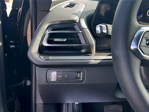 New 2026 Chevrolet Traverse High Country FWD image 28