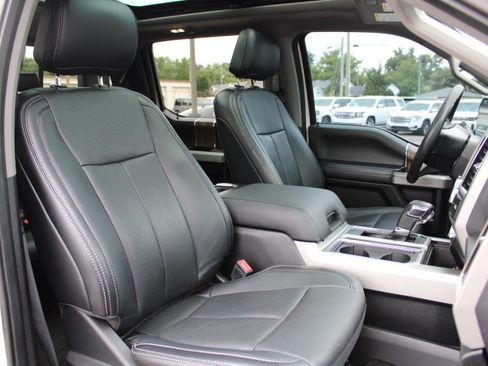 Used 2018 Ford F150 Lariat w/ Equipment Group 501A Mid AWD/4WD image 30
