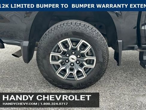 Used 2023 Chevrolet Colorado Z71 w/ Advanced Trailering Package AWD/4WD image 10