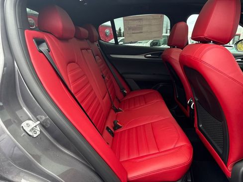 New 2025 Alfa Romeo Stelvio Sprint image 10