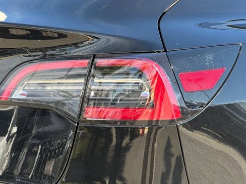 Used 2020 Tesla Model 3 Standard Range Plus image 21