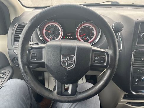 Used 2013 Dodge Grand Caravan American Value Package image 18