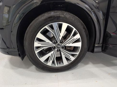 Used 2023 Audi Q4 e-tron Premium Plus w/ Premium Plus RWD image 28