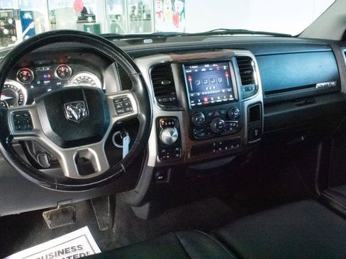 Used 2018 RAM 1500 Laramie image 21