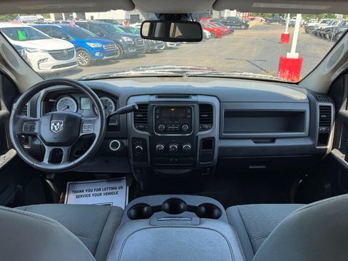Used 2018 RAM 1500 ST w/ SXT Appearance Group AWD/4WD image 20