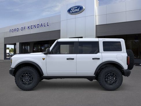 New 2026 Ford Bronco Badlands AWD/4WD image 3