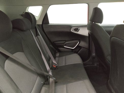 Used 2022 Kia Soul LX FWD image 19