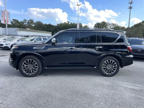 Used 2023 Nissan Armada Platinum w/ Captain's Chairs Package image 5