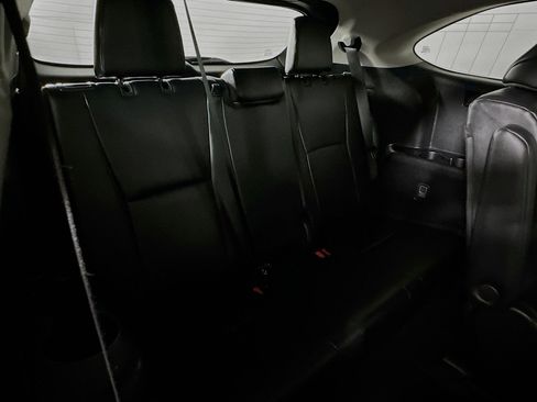 Used 2024 Toyota Highlander XLE image 10