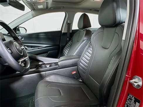 Used 2023 Hyundai Elantra Limited w/ Cargo Package image 11