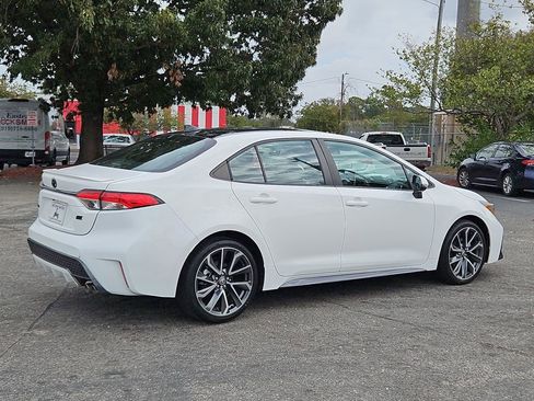 Used 2021 Toyota Corolla SE image 7