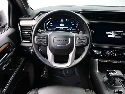 Used 2023 GMC Sierra 1500 Denali w/ Denali Reserve Package AWD/4WD image 13