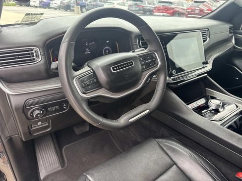 Used 2024 Jeep Wagoneer Series II AWD/4WD image 18
