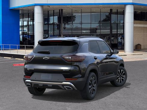 New 2026 Chevrolet TrailBlazer ACTIV image 4