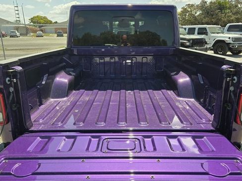 Used 2026 Jeep Gladiator Sport image 7