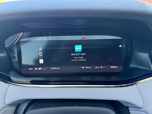 Used 2021 Land Rover Range Rover Evoque R-Dynamic S image 18