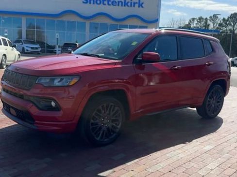 Used 2022 Jeep Compass Limited AWD/4WD image 7