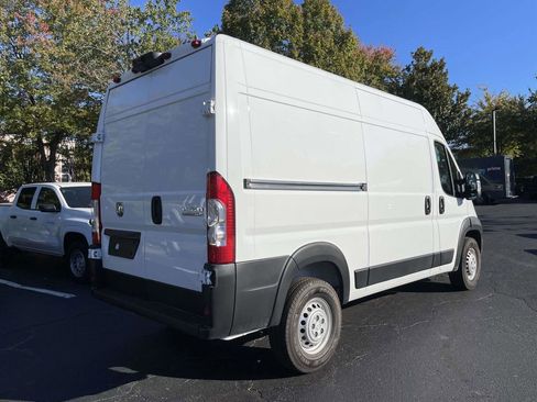 New 2026 RAM ProMaster 1500 w/ Convenience Group FWD image 9