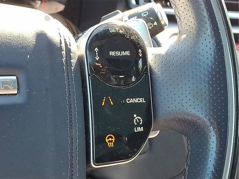 Used 2019 Land Rover Range Rover Velar R-Dynamic HSE image 25