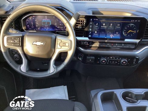 Used 2026 Chevrolet Silverado 1500 LT AWD/4WD image 16