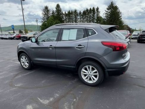 Used 2018 Nissan Rogue Sport SV w/ SV All-Weather Package AWD/4WD image 6