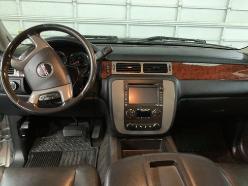 Used 2013 GMC Sierra 2500 SLT w/ SLT Convenience Package image 16