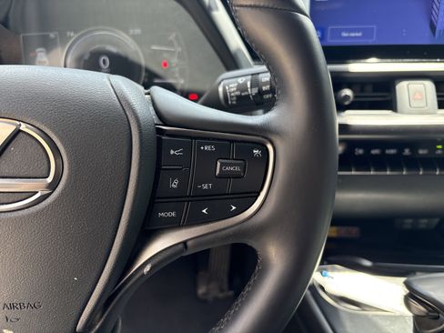 Used 2023 Lexus UX 250h AWD w/ Premium Package image 20