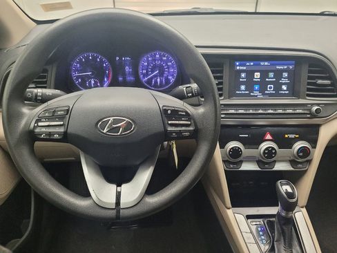 Used 2019 Hyundai Elantra SEL FWD image 22