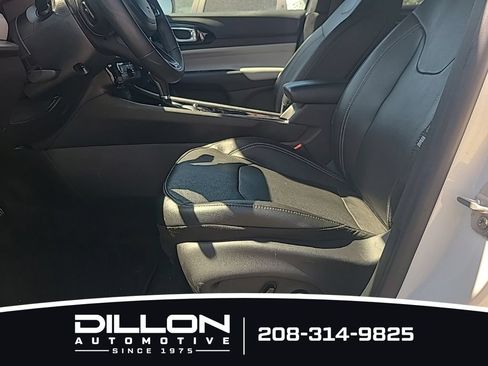 Used 2025 Jeep Compass Limited w/ Elite Group AWD/4WD image 11