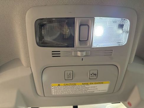 Used 2015 Subaru Forester 2.0XT Touring w/ Eyesight & Navigation System image 27