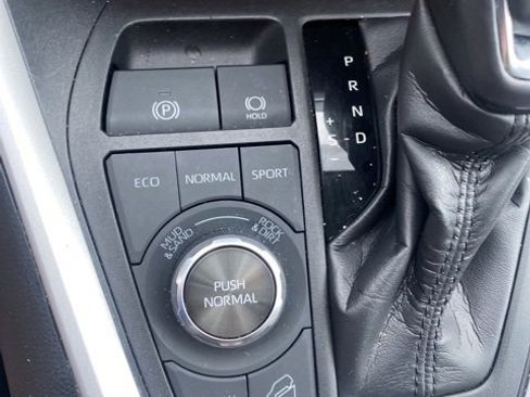 Used 2021 Toyota RAV4 Adventure image 13