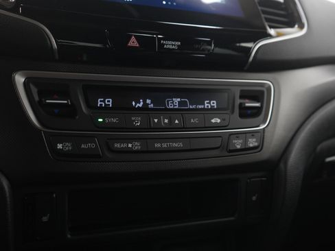 Used 2023 Honda Passport TrailSport image 23