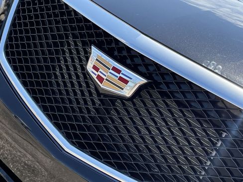 Used 2023 Cadillac XT5 Sportv w/ LPO, Floor Liner Package AWD/4WD image 37