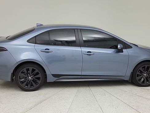 Used 2023 Toyota Corolla SE image 6