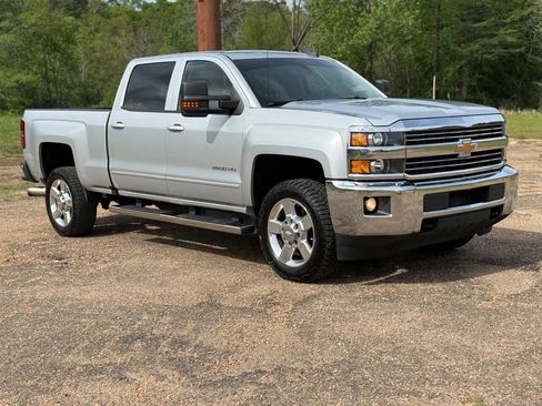 Used 2016 Chevrolet Silverado 2500 LT w/ LT Convenience Package RWD image 7