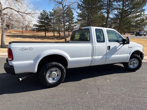 Used 2006 Ford F250 XL image 4