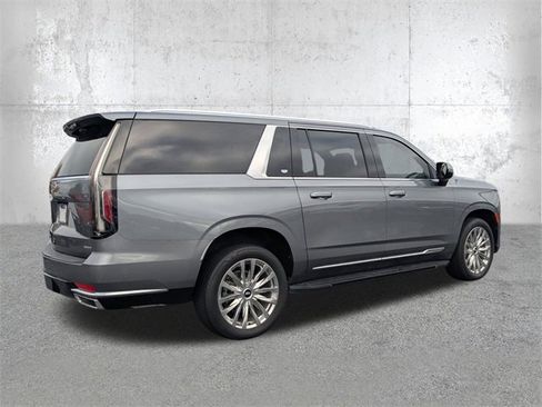 Used 2021 Cadillac Escalade ESV Premium Luxury image 4