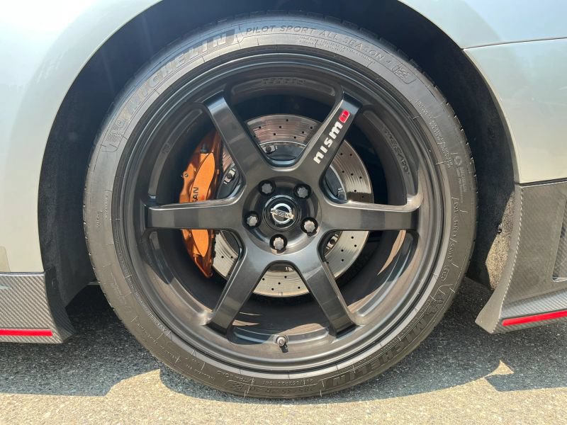 Used 2018 Nissan GT-R NISMO AWD/4WD image 34