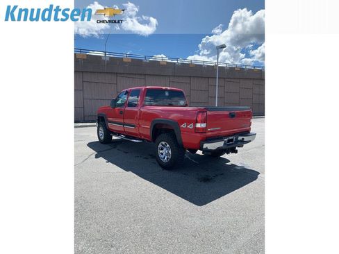 Used 2003 Chevrolet Silverado 2500 LS w/ Skid Plate Package AWD/4WD image 5