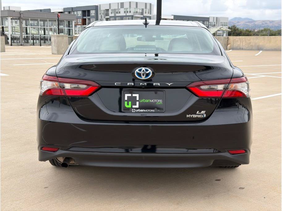 Used 2022 Toyota Camry LE FWD image 7