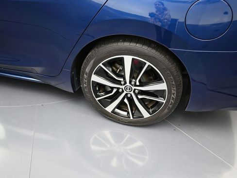 Used 2021 Nissan Maxima 3.5 SV w/ Floor Mat Group image 9