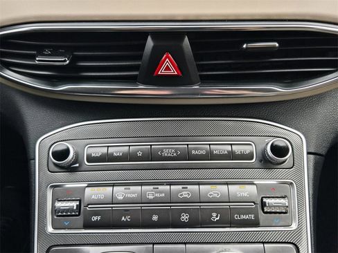 Used 2023 Hyundai Santa Fe SEL image 17