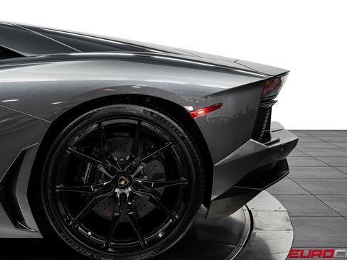 Used 2014 Lamborghini Aventador LP 700-4 AWD/4WD image 20