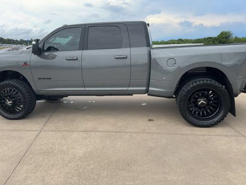 Used 2026 RAM 3500 Laramie w/ Night Edition AWD/4WD image 6