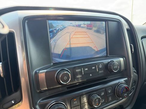 Used 2017 Chevrolet Silverado 1500 LTZ Z71 w/ Realtree Edition AWD/4WD image 33